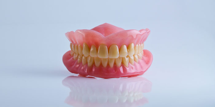 TEETH IMPLANT
